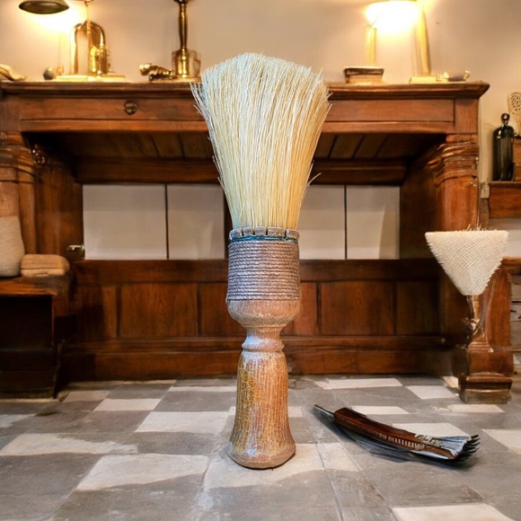 Antique Barber Brush - Picture 4 of 5